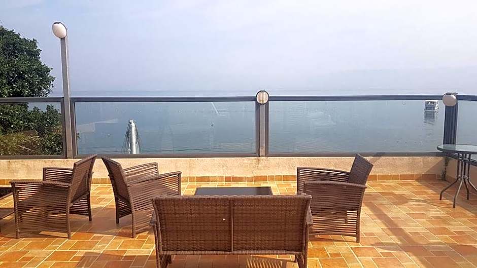 Shirat Hayam Hotel