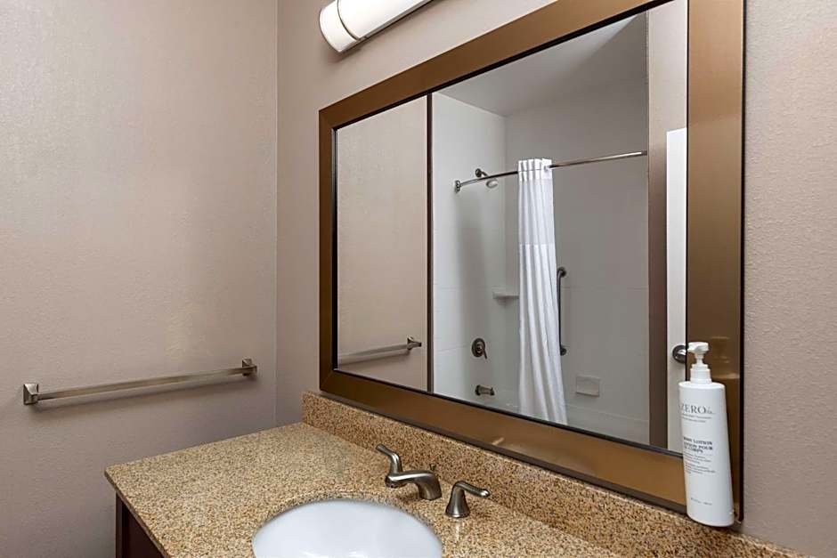 Hampton Inn By Hilton And Suites Harrisburg/North, Pa