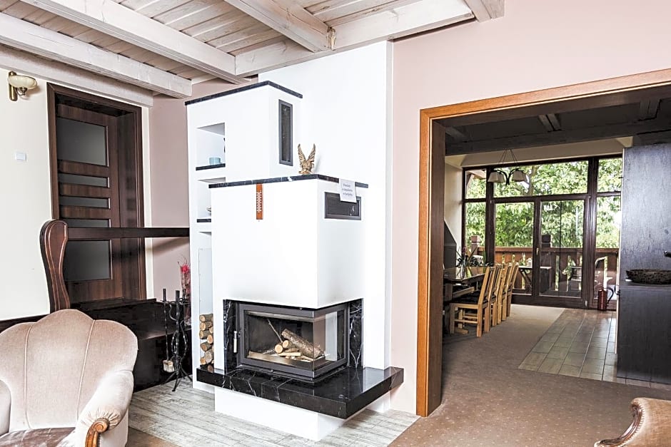 Stajnia Sarnówek Nad Jeziorem Różany