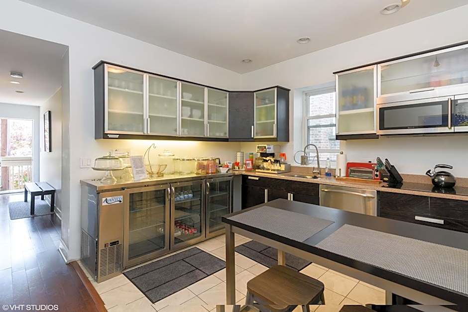 House 5863- Chicago'S Premier Bed And Breakfast