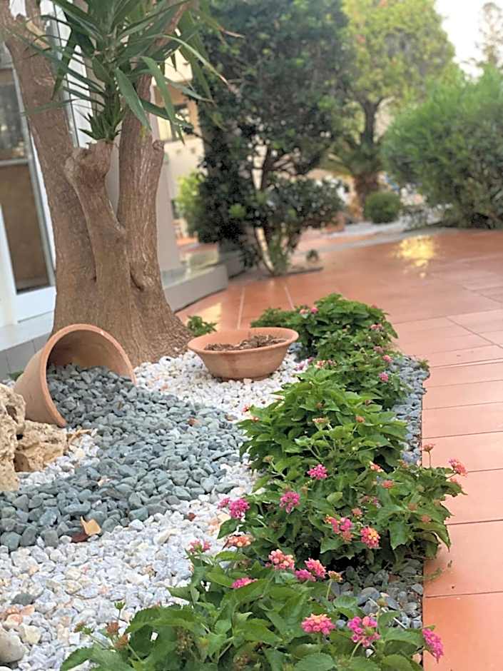 Creteco Hotel & Suites