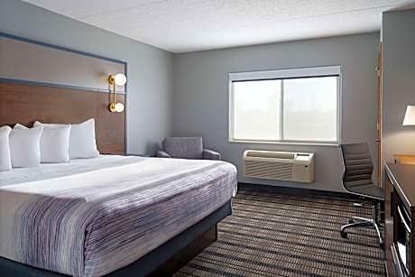 AmericInn by Wyndham Beaver Dam