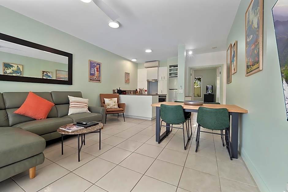 Elysium Private Apartments at Beach Club & Spa