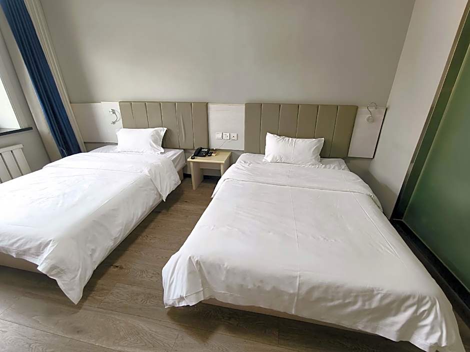 7 Days Inn Jiamusi Xilin Road RT-Mart