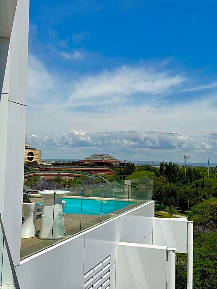 Ribera De Triana Hotel