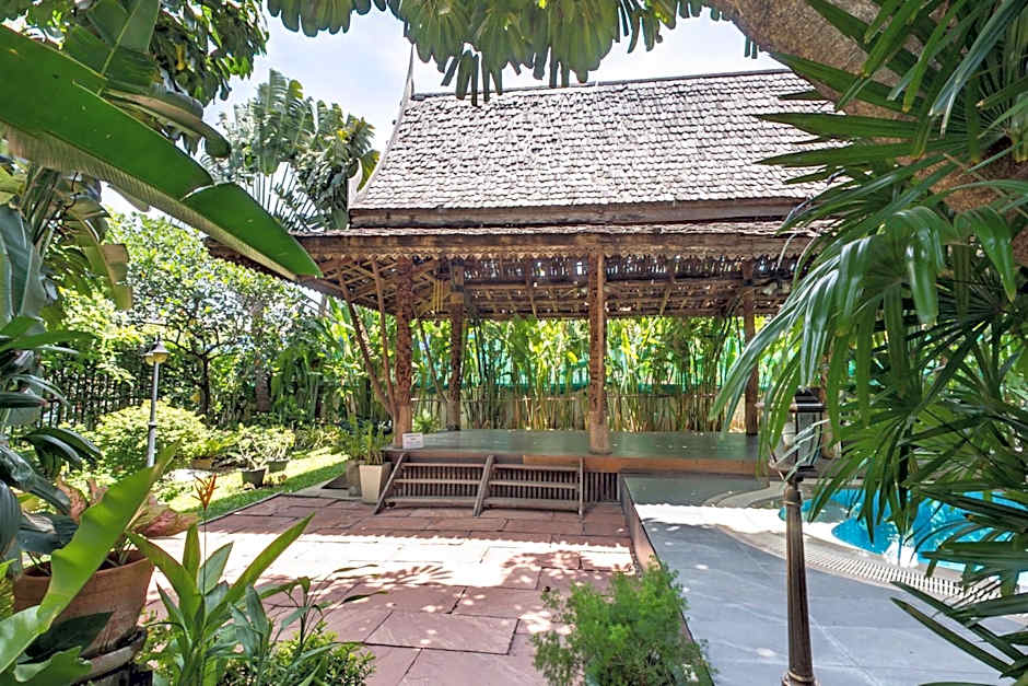 Charlie House Pinklao