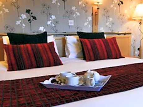 Twin Room with Shower