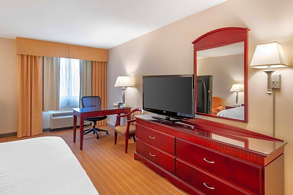 Best Western Plus West Covina Inn