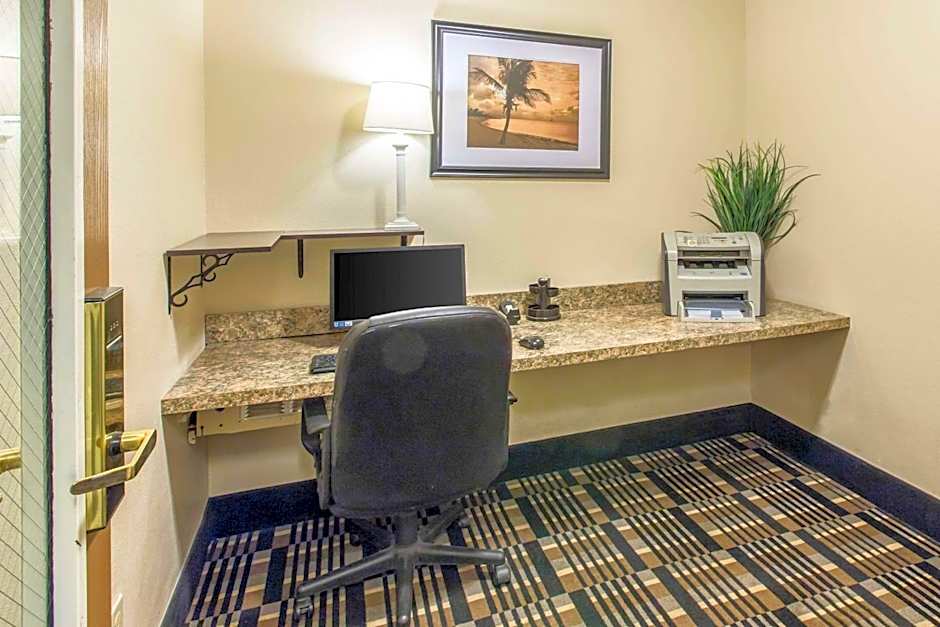 Quality Inn & Suites Silverthorne - Copper Mountain