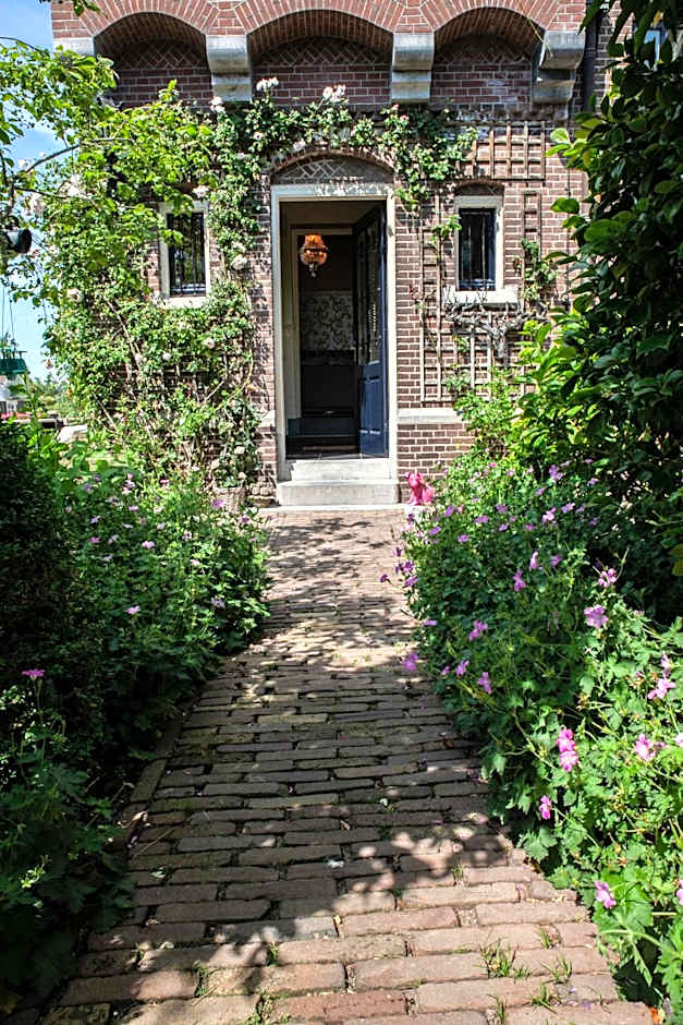 Oude Postkantoor de Rijp