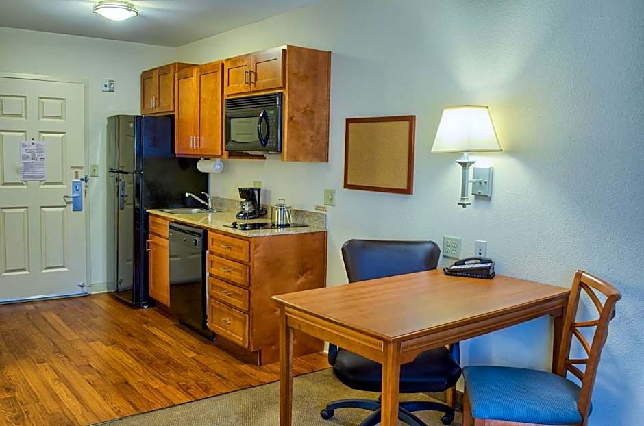 Candlewood Suites Mobile-Downtown By IHG