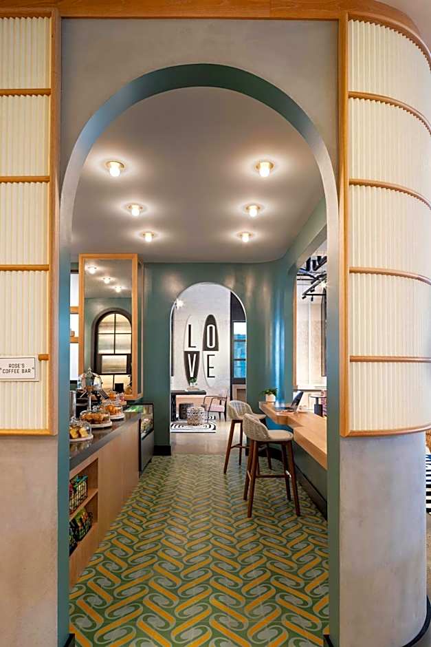 Moxy St. Petersburg Downtown