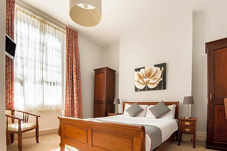 OYO Flagship The Regency