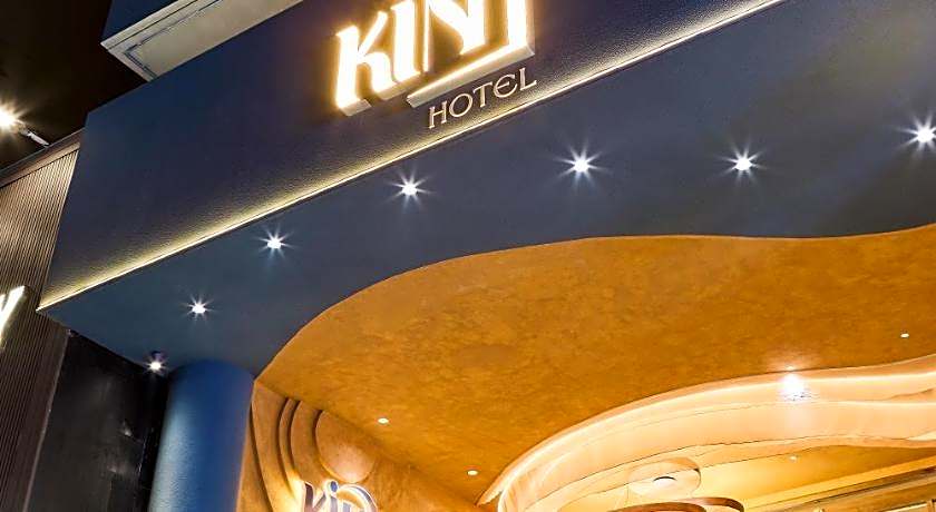 Kin Hotel Ly Tu Trong