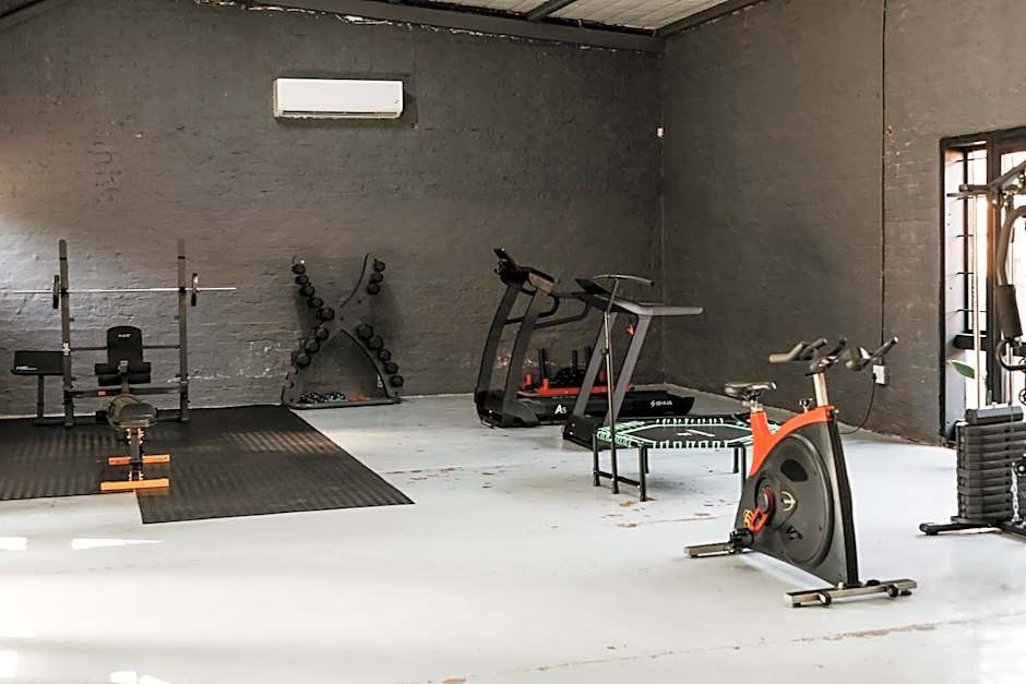 Lighthouse Guesthouse & Cafe