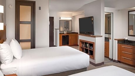 Two Double Beds (with sofa bed)