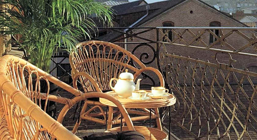 Unfound Door - Design Hotel