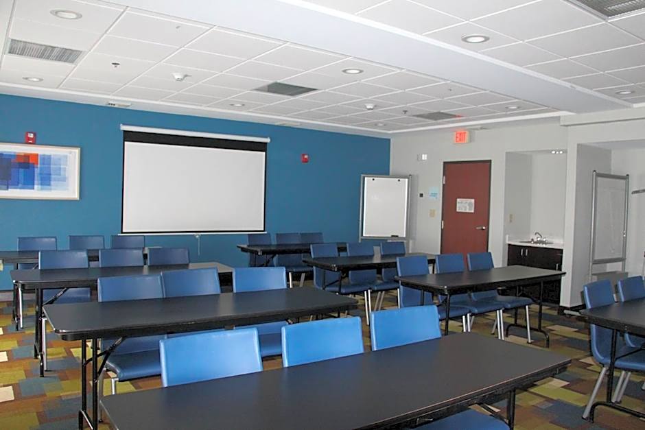 Holiday Inn Express & Suites Wytheville By IHG