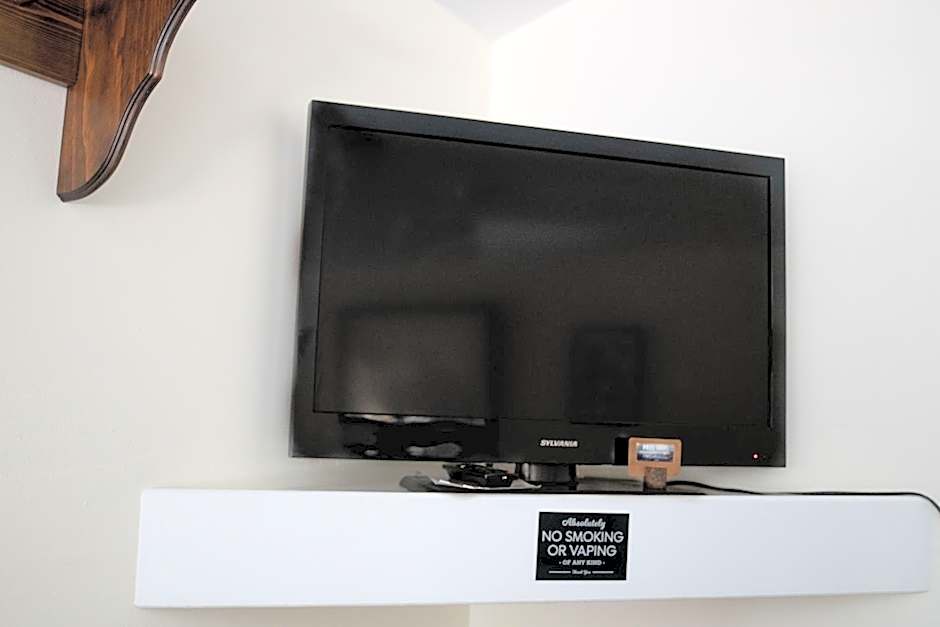 Mt Williamson Motel and Basecamp