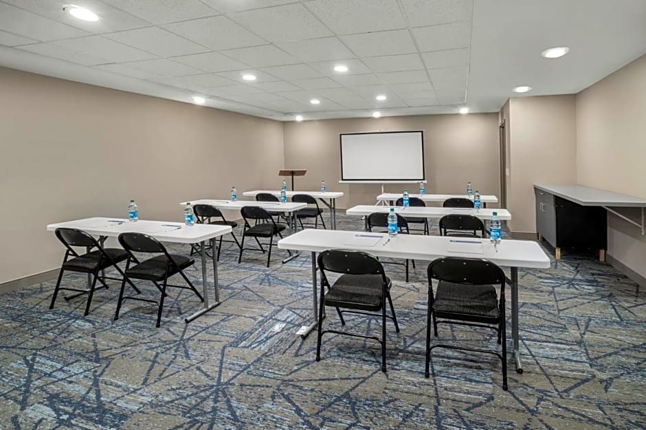 Holiday Inn Express Hattiesburg West Univ Area By IHG