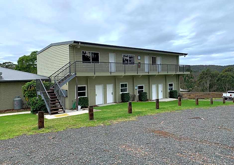 Sinclairs Country Retreat - Welcoming Guests 18 years and older