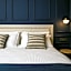 XVI Suites - Adults Only