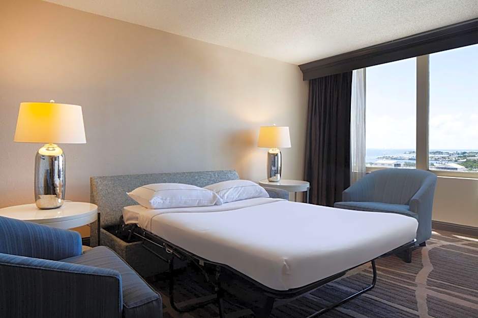 Hilton St. Petersburg Bayfront