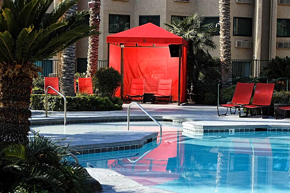 Silver Sevens Hotel & Casino