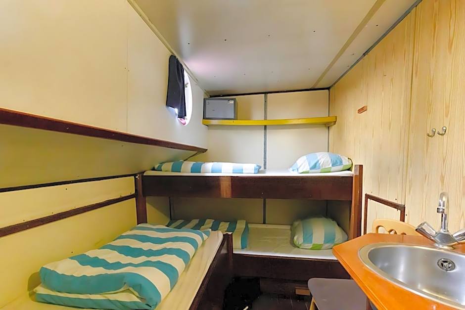 Intersail Hostel - Avontuur