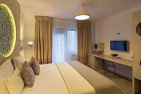 Luxury Two-Bedroom Suite with Balcony