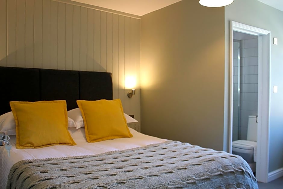 The Five Pilchards Inn