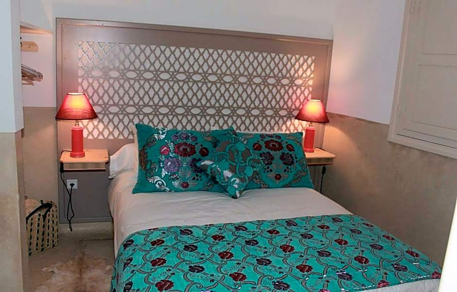 Jennat El Mossafir-Riad privé avec services