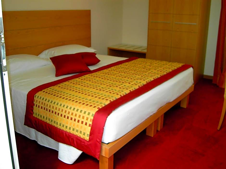 Accademia Hotel