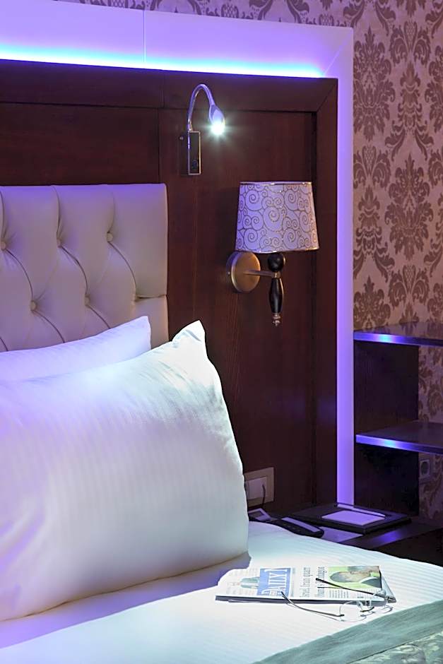 Hotel Senbayrak City