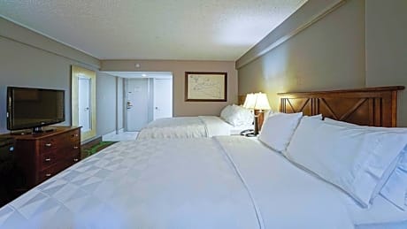 Double Bed Hearing Accessible Roll In Shower Non-Smoking