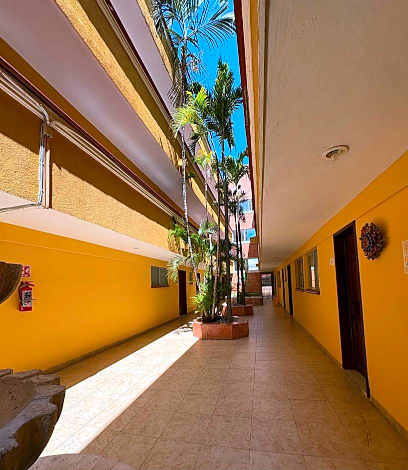 Suites Cancun Center