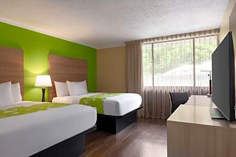 Queen Room with Two Queen Beds