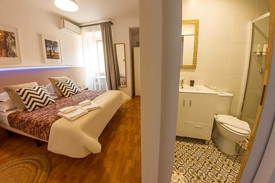 INT Lisbon Suites