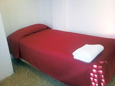 Single Room with Private External Bathroom