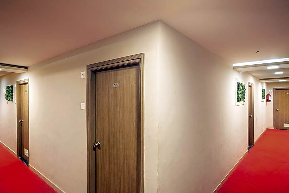 FabHotel Silver Lake