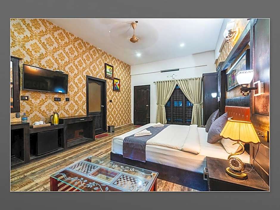 Periyar Mountain Palace by Thavika, Thekkady