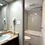 Super 8 by Wyndham Guelph