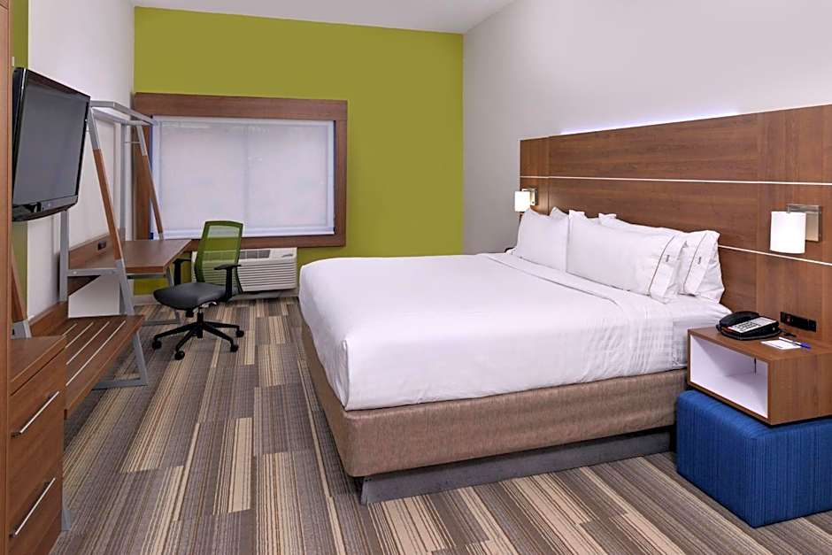 Holiday Inn Express & Suites Raleigh NE - Medical Ctr Area by IHG