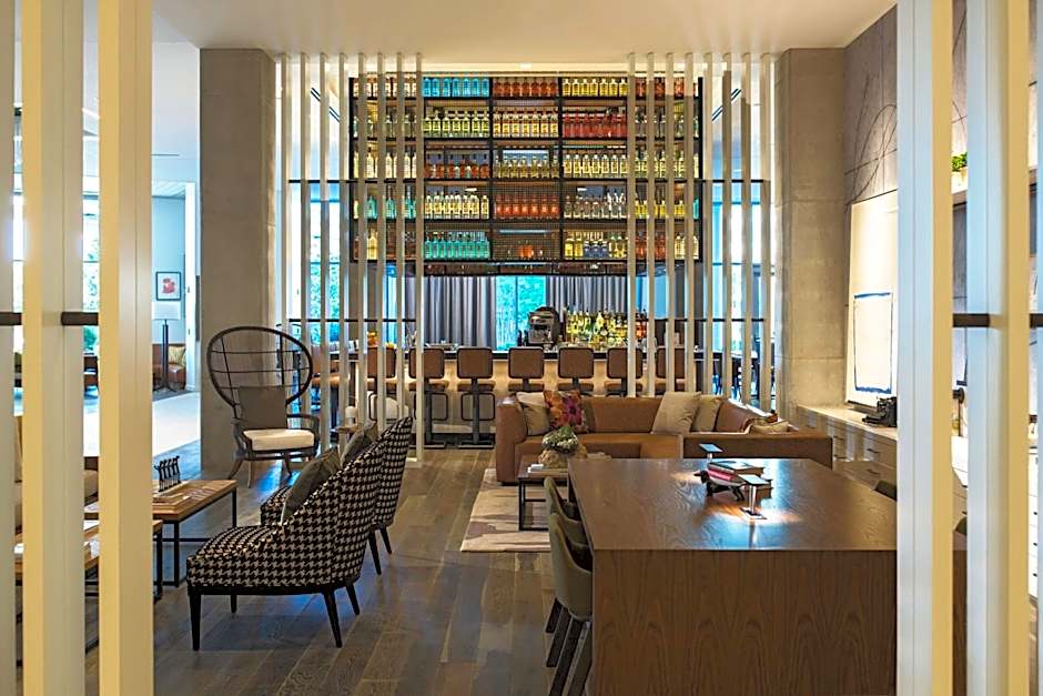 Renaissance by Marriott Atlanta Airport Gateway Hotel
