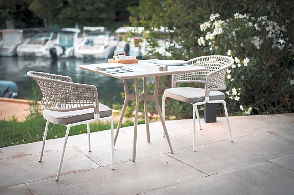 Ilot du Golf, BW Premier Collection
