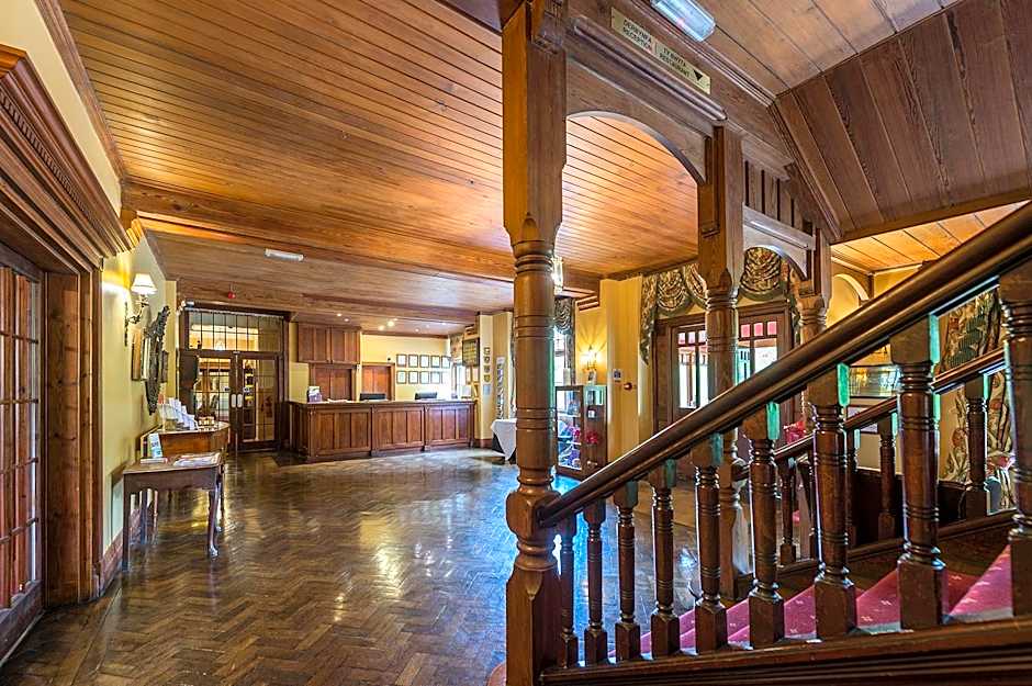 Lake Vyrnwy & Spa Hotel