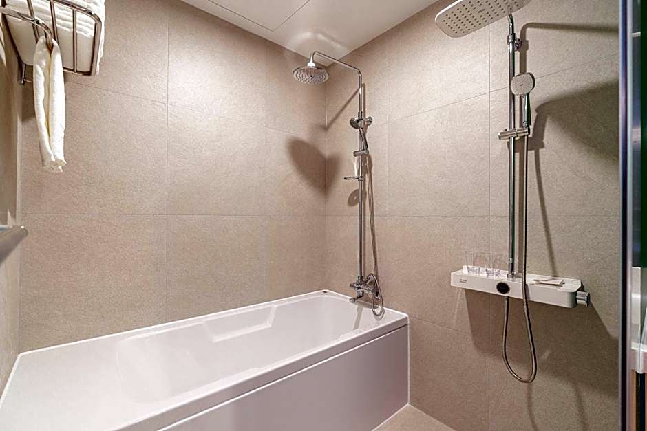 ibis Styles Ambassador Jeonju City Centre