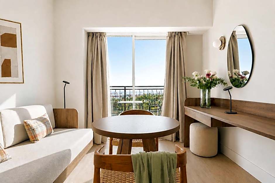 Legacy Gastro Suites