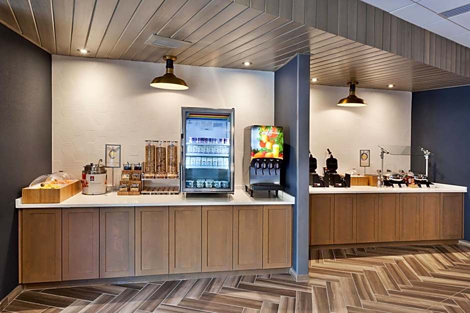 Fairfield Inn & Suites by Marriott Birmingham Colonnade/Grandview