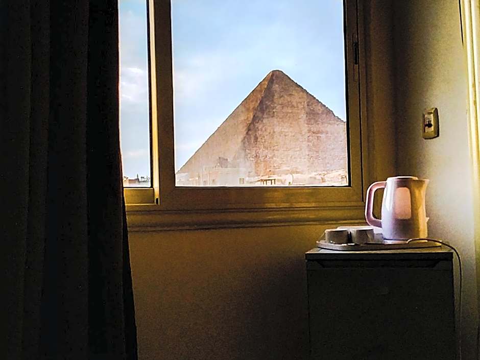 Pyramids Top Inn